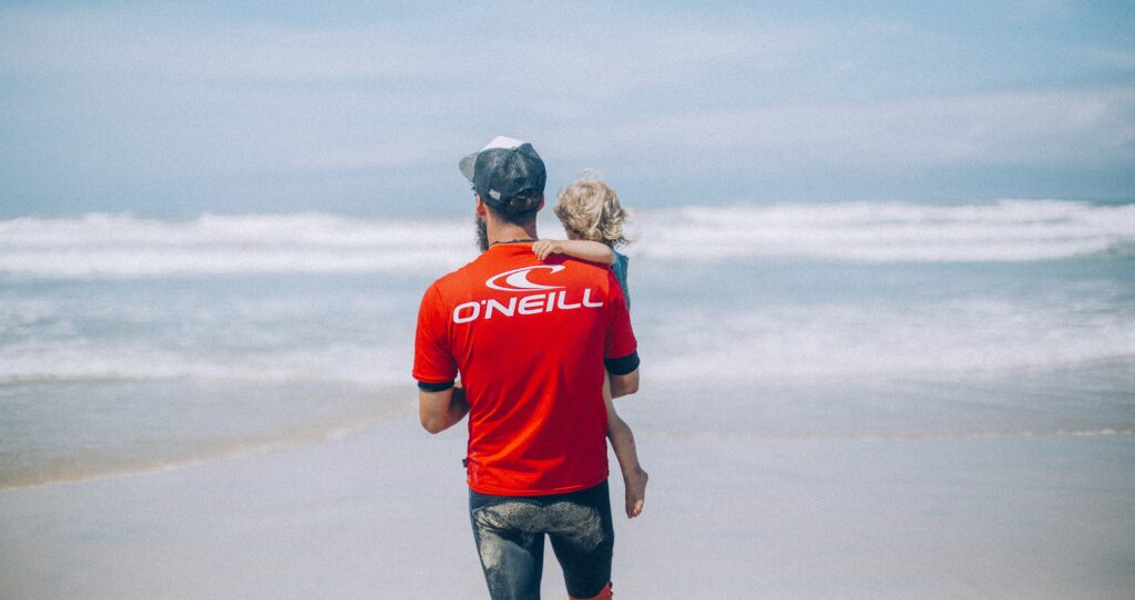 surfvakantie eenoudergezinnen met toddlers
